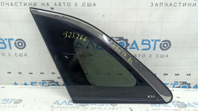 Rear left window, blind glass, Kia Niro 17-22, chrome, scratches on chrome, glue