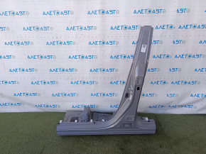 The left central body pillar of a Subaru Forester 25-26 was sawed off.