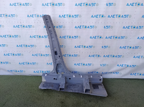 The left central body pillar of a Subaru Forester 25-26 was sawed off.