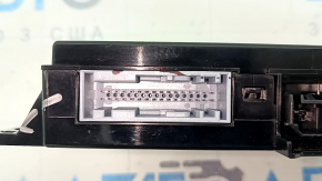 The TELEMATICS Jeep Compass 22-26 computer has a broken chip.