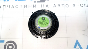 The driver's knee speaker of the BMW 4 F32/33/36 14-20 is crushed