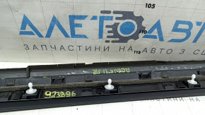 Right front pillar molding Nissan Rogue 21-26, seal has dried out, worn out