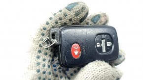 Toyota Prius 30 10-11 smart key 3 buttons, scratches, chipped chrome, broken