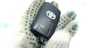 Toyota Prius 30 10-11 smart key 3 buttons, scratches, chipped chrome, broken