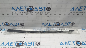 Windshield molding left Kia Sorento 16-20