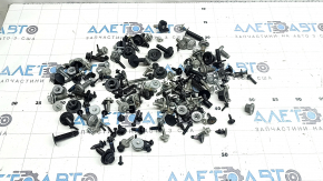 Incomplete interior hardware for Ford Escape mk3 13-19