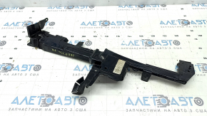 Right radiator deflector for Jeep Grand Cherokee WL 22-24 PHEV, external, under the lower blinds