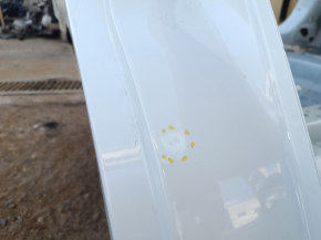 Nissan Rogue 21-26 rear right quarter wing on the body, white