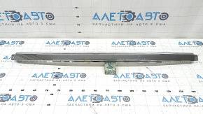 Rear bumper center molding for Jeep Grand Cherokee WL 22-24 chrome Limited, Laredo, broken mount