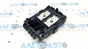 Jeep Grand Cherokee WL 23-24 PHEV underhood fuse box