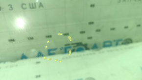 Toyota Rav4 13-18 front right door glass scratches