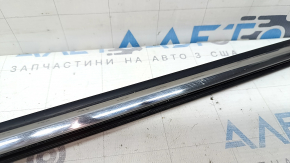 Door-glass molding, central rear right, Toyota Rav4 13-18, chrome, scratches