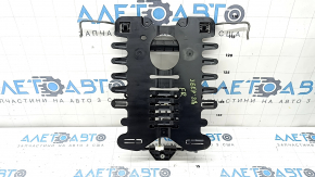 Lumbar support for the driver's seat of the Jeep Grand Cherokee WL 21-26