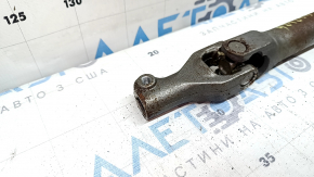 The steering shaft of a Toyota Rav4 13-18 is rusty.