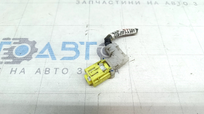 The front right airbag sensor chip for the Toyota Rav4 13-18 is on the TV.