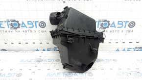 Toyota Rav4 16-18 hybrid air filter housing without flow meter
