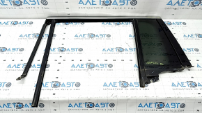 Triangle door glass with glass seal, rear left, Jeep Grand Cherokee WL 22-25, tinted with molding, chrome