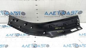 Jeep Grand Cherokee WL 22-26 black, scratched inner rear left door sill plate