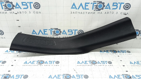 Jeep Grand Cherokee WL 22-26 black inner rear right door sill plate, broken mount, scratches