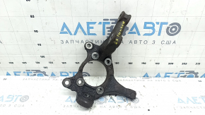 The front right axle of a Toyota Rav4 13-18 is rusty.