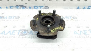 The rear left hub of a Toyota Rav4 13-18 AWD is rusty.