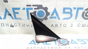 Triangle corner of the front right fender of the Kia Sportage 23-26 chrome molding