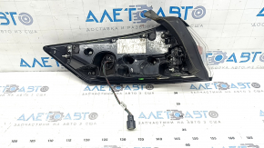 Ford Edge 19-24 restyling Titanium, ST, right outer fender light, broken glass, cracks
