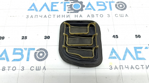 Left Ford Edge 15-24 small ventilation shield, cracks in the fasteners