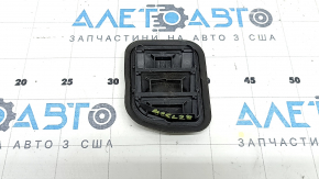 Right Ford Edge 15-24 small ventilation shield, cracks in the fasteners