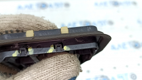 Right Ford Edge 15-24 small ventilation shield, cracks in the fasteners