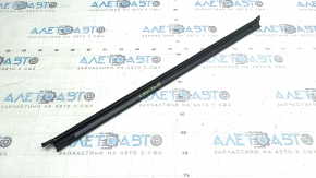 Inner glass seal for the front right door of a Kia Sportage 23-26