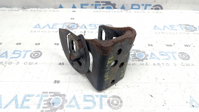 The front engine mount bracket for a 16-18 Toyota Rav4 hybrid is rusty.