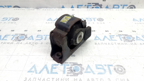 Front engine mount for a 16-18 Toyota Rav4 hybrid, rusty