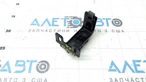Lower right headlight mounting bracket for Ford Edge 15-24, broken fasteners