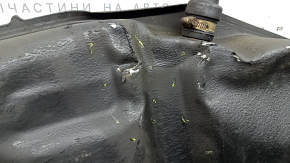 Fuel tank of Toyota Rav4 16-18 hybrid, dented