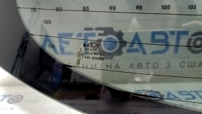 Kia Sportage 23-26 rear trunk glass chipped