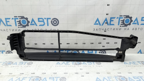 Lower radiator deflector for Kia Sportage 23-26 HEV