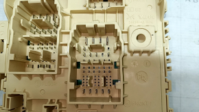 Kia Sportage 23-25 HEV under-dash fuse box