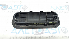 Right ventilation shield for Toyota Rav4 13-18 with mounting bracket