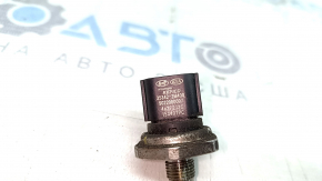 Kia Sportage 23-26 HEV fuel pressure sensor on the fuel rail