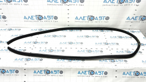 Front left door seal for Infiniti QX50 19-25