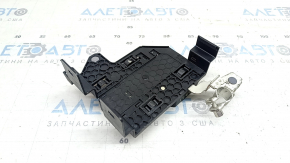 Positive terminal Mercedes H247 GLA 20-23 with distribution plate