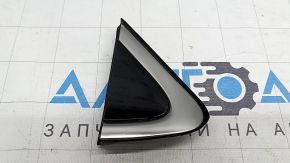 Front right fender triangle cap for Kia Sportage 17-19, gloss black with matte chrome
