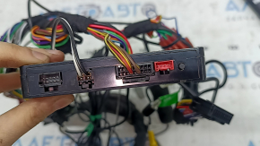 Monitor, display, and navigation assembly for the Jeep Grand Cherokee WK2 17-17
