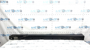 Left threshold Mercedes H247 GLA 20-26 structure, in paint, chips