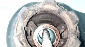 The rear subframe of the Infiniti QX50 19-25 AWD is rusty, with microcracks in the S/B, and a dented ear.