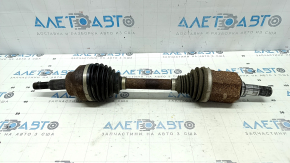 The front left half shaft of a Jeep Grand Cherokee WK2 13-22 is rusty and the threads are dented.