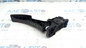 Mercedes H247 GLA 20-26 gas pedal