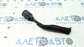 Jeep Grand Cherokee WK2 11-22 3.6 5.7 radiator shroud diffuser with a large engine