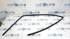 Front left glass seal Toyota Rav4 13-18